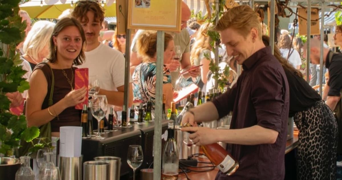 Pop the bottles! Het Delftse wijnfestival komt terug en dit wil je weten