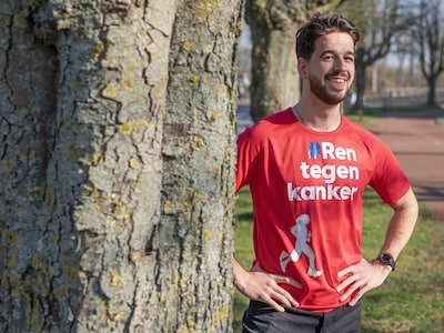 ‘Mentaal ben ik er klaar voor’: Floris loopt zondag een marathon voor zijn vader