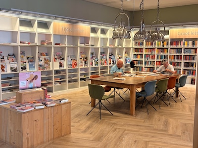 De bieb in Helmond is weer open en zo ziet het eruit (video)