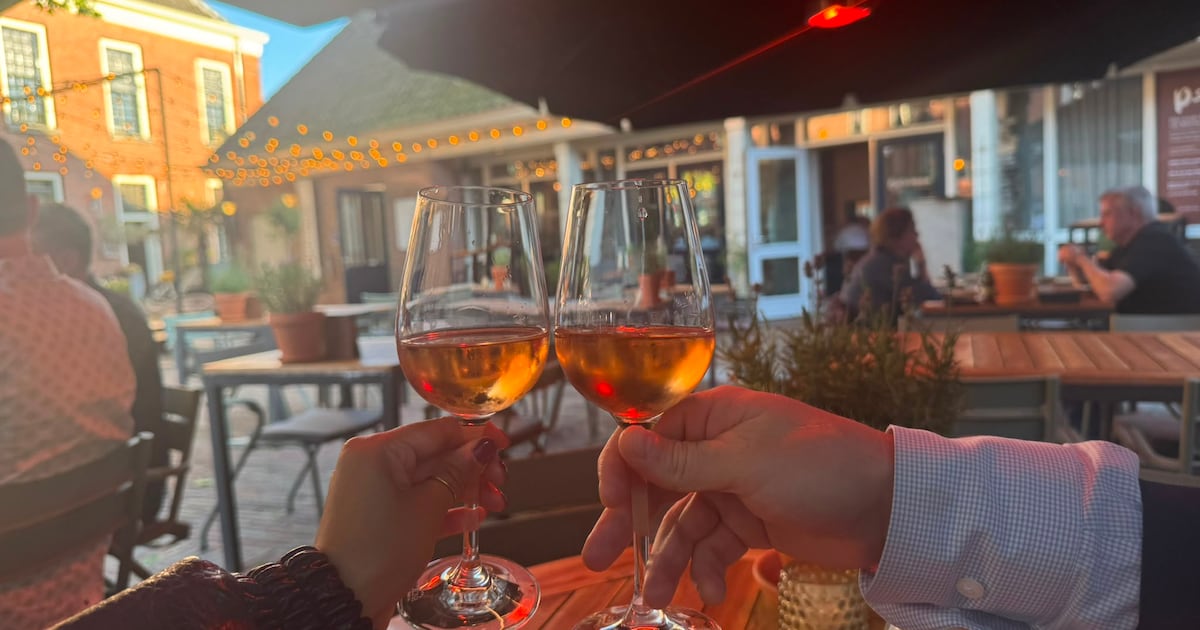 Smullen maar! Dit populaire Woerdense restaurant heeft wat te vieren en doet dat met korting én een 