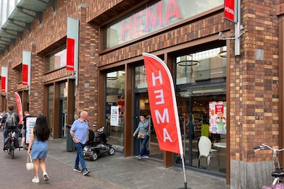 Hema 100 jaar! 6 x hiermee kwam de Hema in Enschede in het nieuws