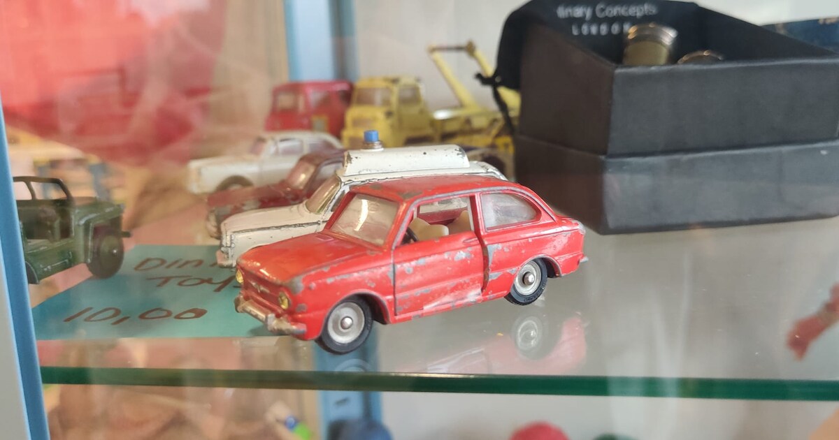 Nieuwe Kringloopwinkel HowBazar: 'Ik denk dat we de goedkoopste zijn van Amersfoort'